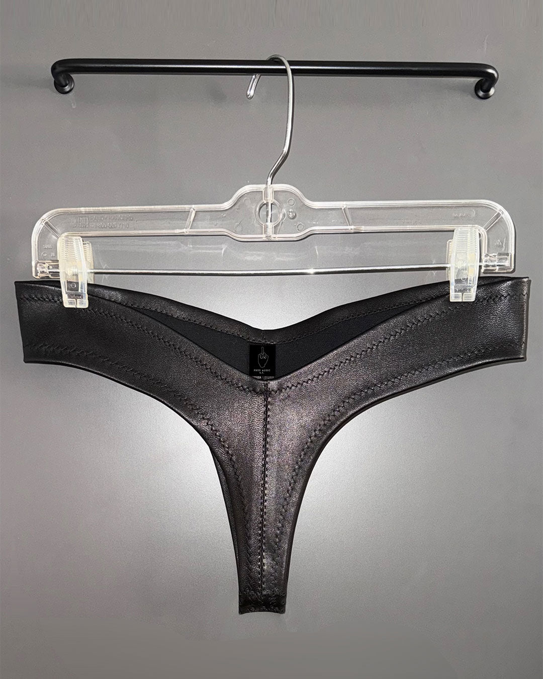 STRETCH LEATHER THONG